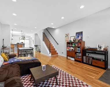 1923 S 6th Street - Photo Thumbnail 3