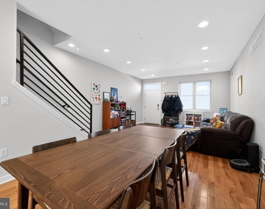 1923 S 6th Street - Photo Thumbnail 2