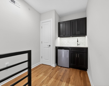 1923 S 6th Street - Photo Thumbnail 14
