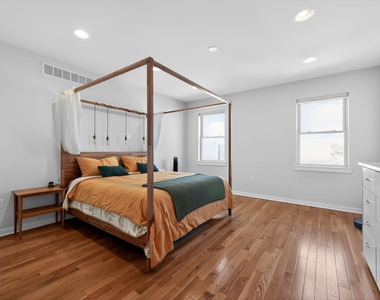 1923 S 6th Street - Photo Thumbnail 15