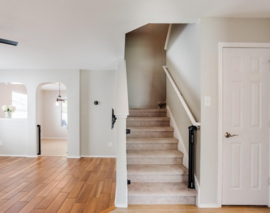 532 Sampson - Photo Thumbnail 18