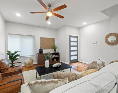503 Swanee Dr - Photo Thumbnail 4