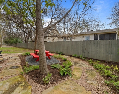 503 Swanee Dr - Photo Thumbnail 23