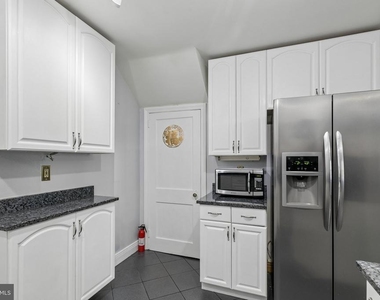 556 Anne Street - Photo Thumbnail 35