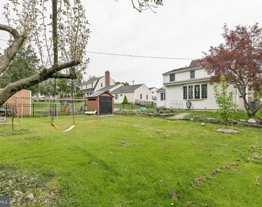 556 Anne Street - Photo Thumbnail 49
