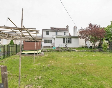 556 Anne Street - Photo Thumbnail 50