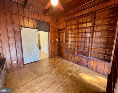 151 N Hanover Street - Photo Thumbnail 5