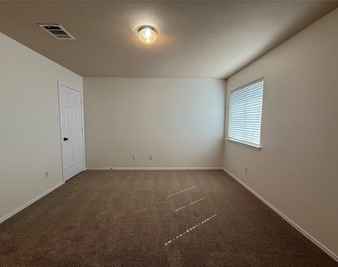 104 Lava Bed Dr - Photo Thumbnail 11
