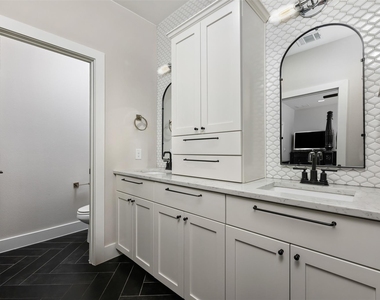 408 W 16th St - Photo Thumbnail 29