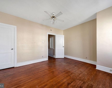 31 Lamport Road - Photo Thumbnail 11