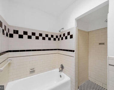 31 Lamport Road - Photo Thumbnail 16