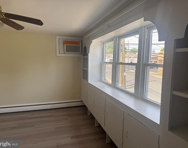 1620 Macdade Boulevard - Photo Thumbnail 2