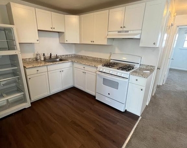 168 N Bonsall Avenue - Photo Thumbnail 10
