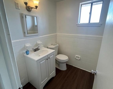168 N Bonsall Avenue - Photo Thumbnail 12