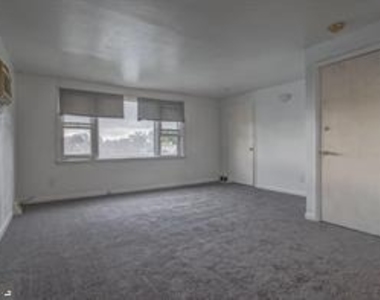 168 N Bonsall Avenue - Photo Thumbnail 4