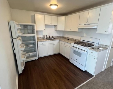 168 N Bonsall Avenue - Photo Thumbnail 8