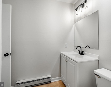 300 N Penn Street - Photo Thumbnail 15