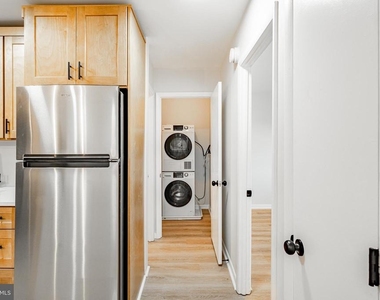 300 N Penn Street - Photo Thumbnail 12