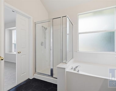 2217 Speidel Dr - Photo Thumbnail 14