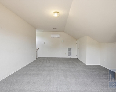 2217 Speidel Dr - Photo Thumbnail 18