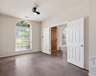 2217 Speidel Dr - Photo Thumbnail 23