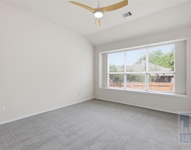 2217 Speidel Dr - Photo Thumbnail 12
