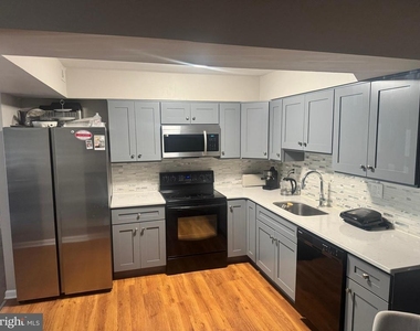 283 E Village Road - Photo Thumbnail 2