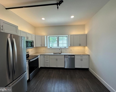 819 Blooming Glen Road - Photo Thumbnail 2