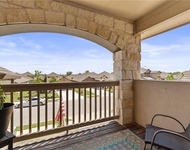 2337 Muzzie Ln - Photo Thumbnail 26