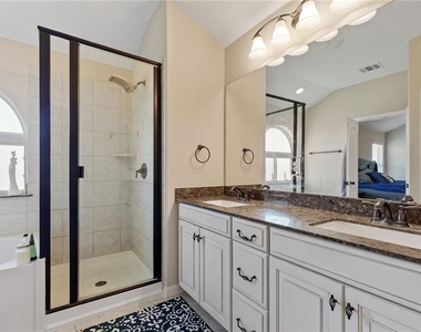 2337 Muzzie Ln - Photo Thumbnail 16