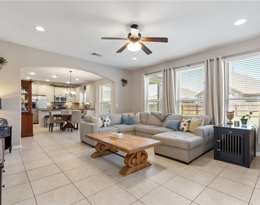2337 Muzzie Ln - Photo Thumbnail 13