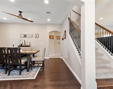 2337 Muzzie Ln - Photo Thumbnail 3