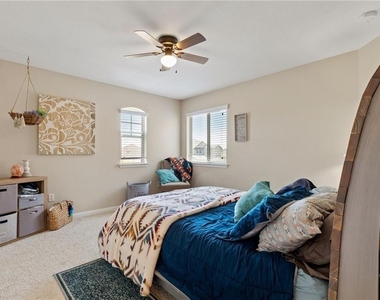 2337 Muzzie Ln - Photo Thumbnail 23