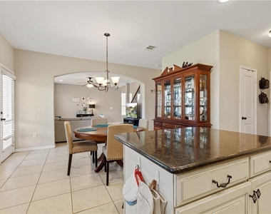 2337 Muzzie Ln - Photo Thumbnail 9