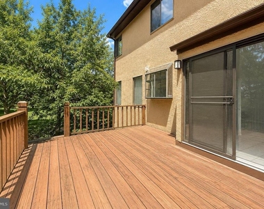 83 Sayre Drive - Photo Thumbnail 21