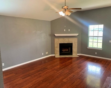 18808 Keeli Ln - Photo Thumbnail 3