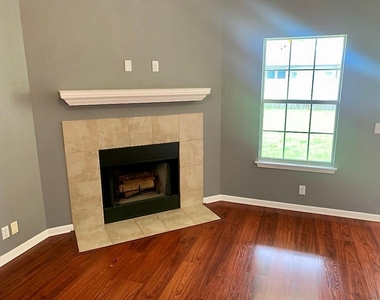 18808 Keeli Ln - Photo Thumbnail 4