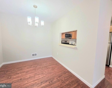 24 Coral Tree Court - Photo Thumbnail 2