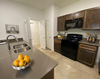 2320 Duntov Dr - Photo Thumbnail 9