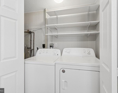 30 Girard Avenue - Photo Thumbnail 9