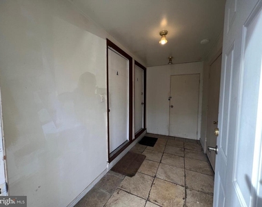 785 Jarvis Road - Photo Thumbnail 1