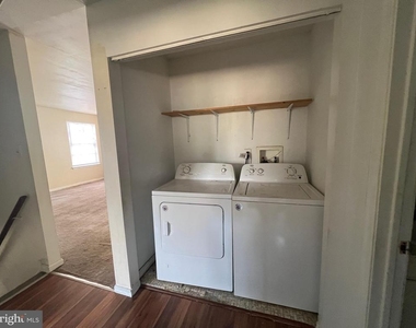 785 Jarvis Road - Photo Thumbnail 6