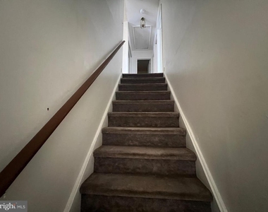 785 Jarvis Road - Photo Thumbnail 2