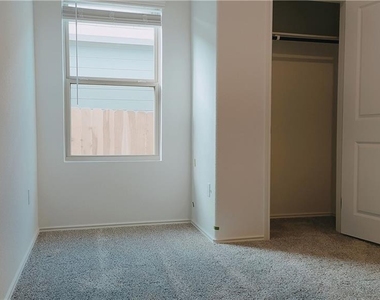 7400 Tonka Ln - Photo Thumbnail 7