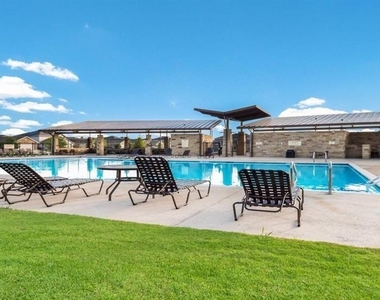 7400 Tonka Ln - Photo Thumbnail 17