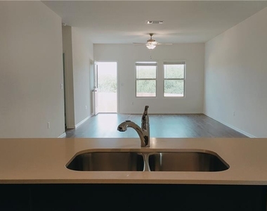 7400 Tonka Ln - Photo Thumbnail 4