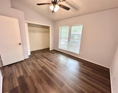 3822 Southway Dr - Photo Thumbnail 23