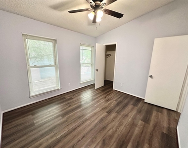 3822 Southway Dr - Photo Thumbnail 31