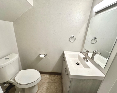 3822 Southway Dr - Photo Thumbnail 14