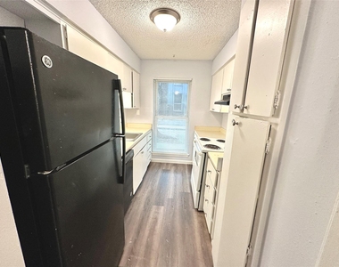 3822 Southway Dr - Photo Thumbnail 5